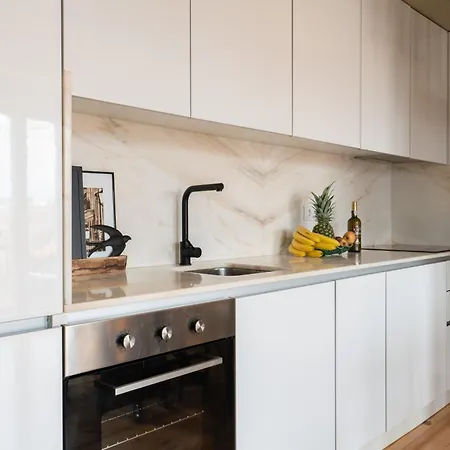 Host Wise - Modern Design Duplex W Balcony Apartment Porto