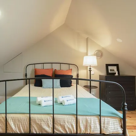 Modern Design Duplex W/ Balcony Apartamento