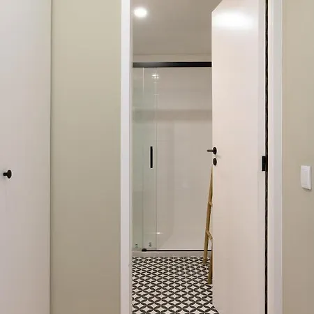 Modern Design Duplex W/ Balcony Apartamento *