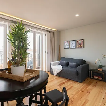 Modern Design Duplex W/ Balcony