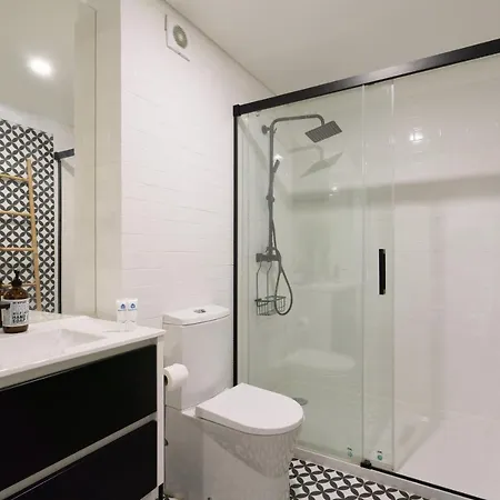 Modern Design Duplex W/ Balcony Apartamento *