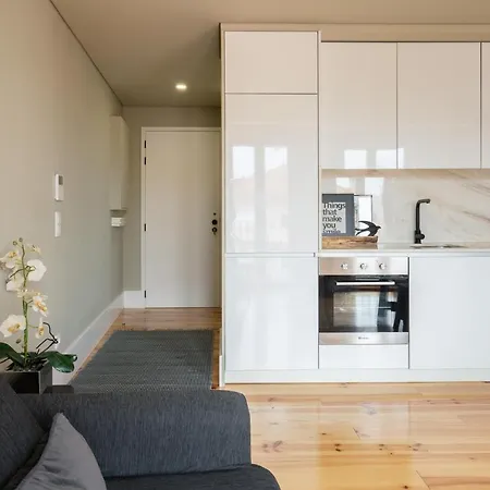 Apartamento Modern Design Duplex W/ Balcony *